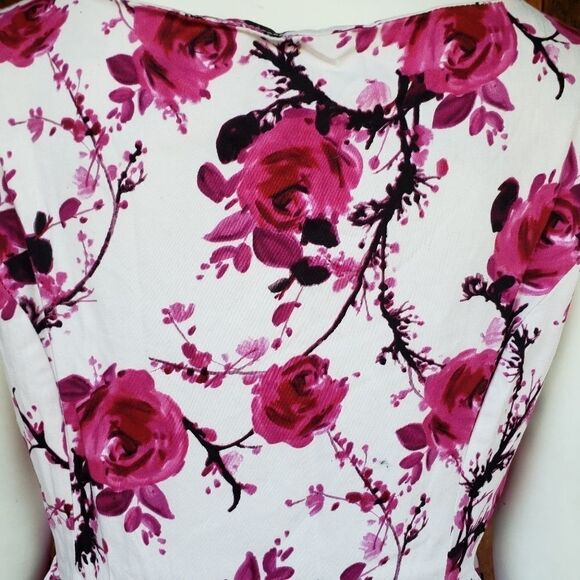 Hearts and RosesVintage Reproduction Floral Dress - Picture 6 of 11